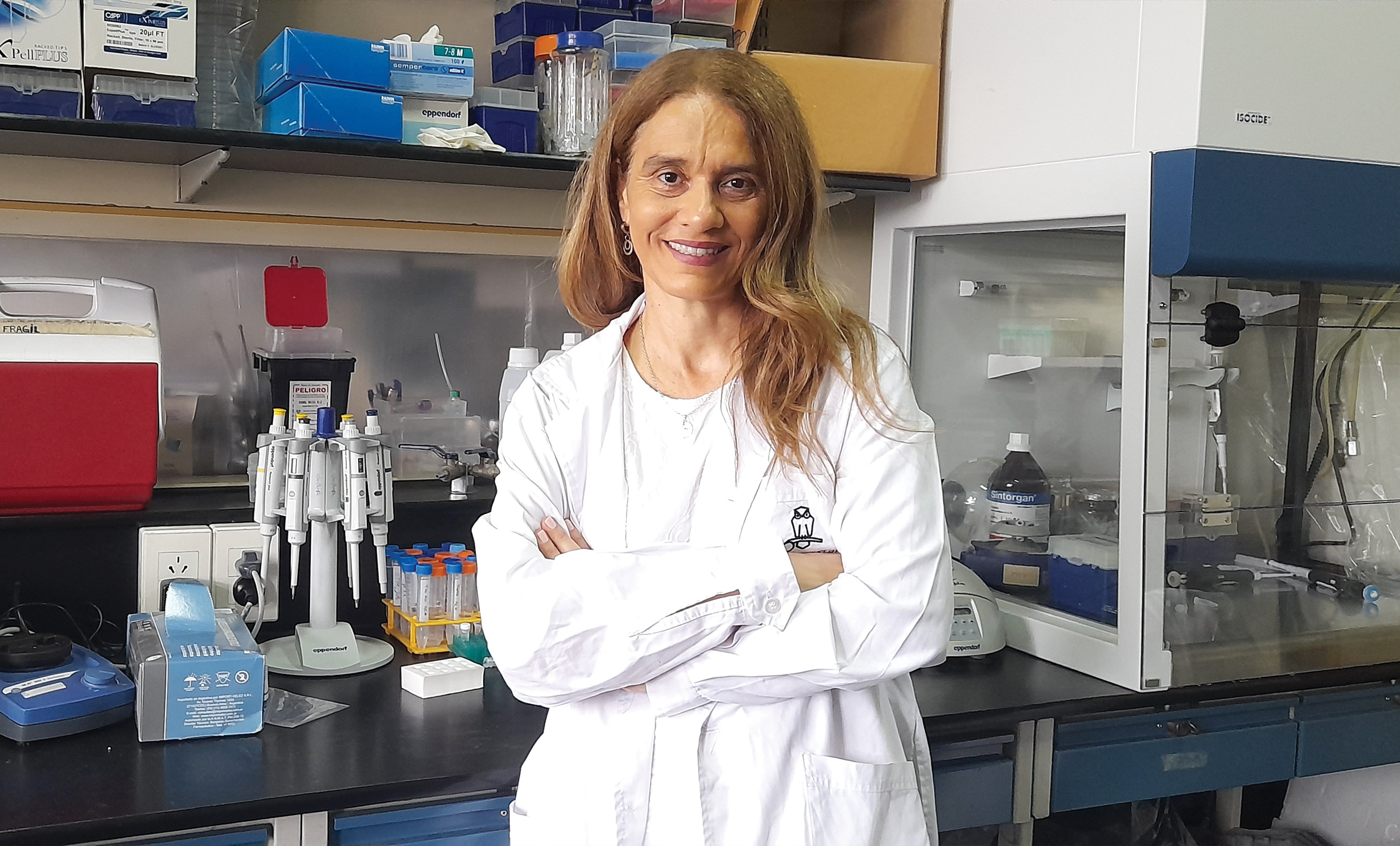 Andrea Llera in her laboratory.